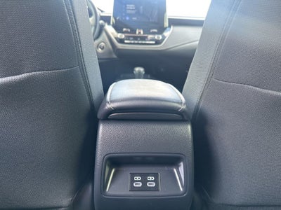 2025 Toyota Corolla Hatchback SE