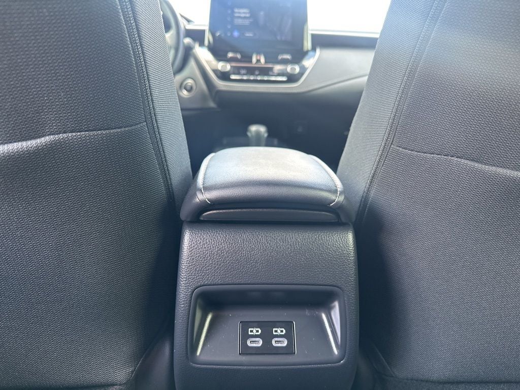 2025 Toyota Corolla Hatchback SE