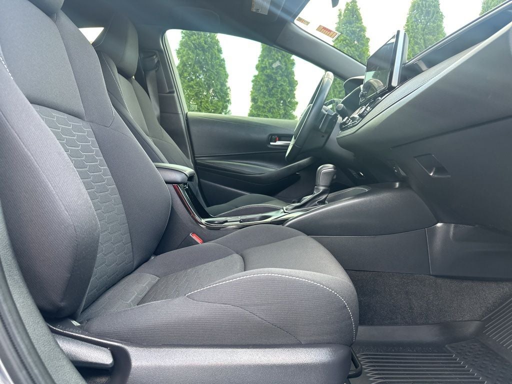 2025 Toyota Corolla Hatchback SE