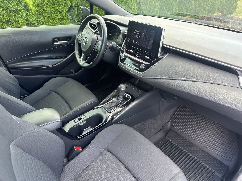 2025 Toyota Corolla Hatchback SE