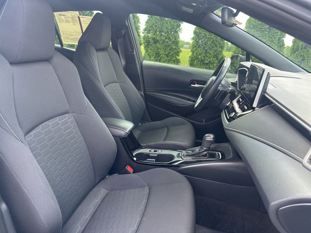 2025 Toyota Corolla Hatchback SE