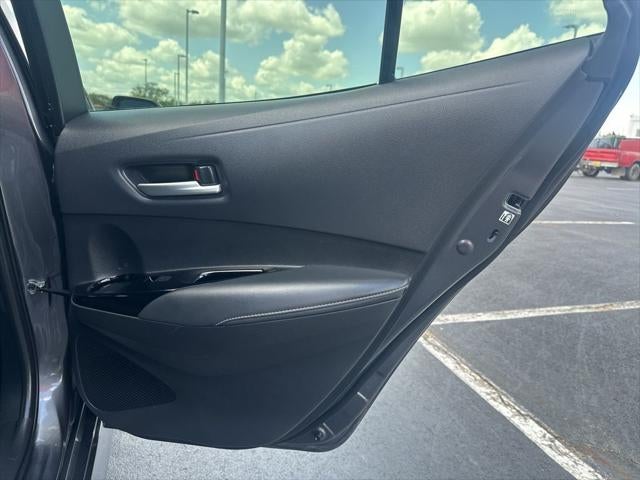 2025 Toyota Corolla Hatchback SE