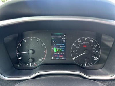 2025 Toyota Corolla Hatchback SE