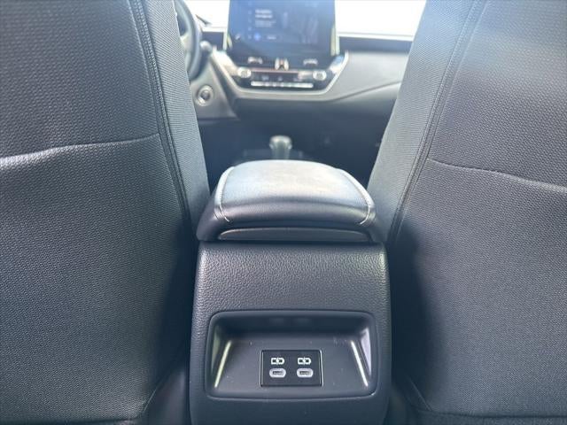 2025 Toyota Corolla Hatchback SE