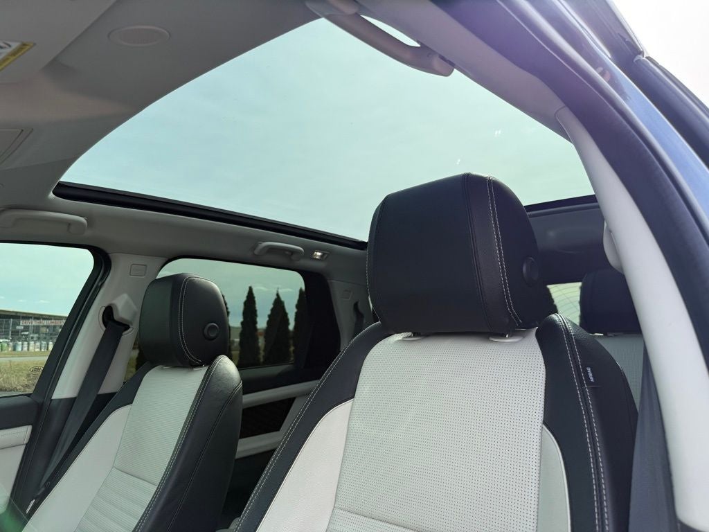 2022 Land Rover Discovery Sport S R-Dynamic