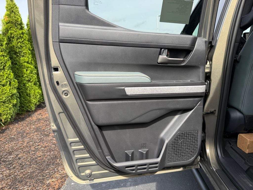 2026 Toyota Tacoma i-FORCE MAX Tacoma Trailhunter