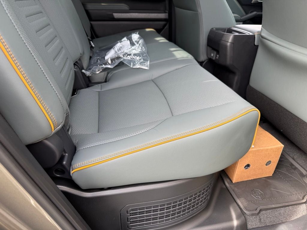 2026 Toyota Tacoma i-FORCE MAX Tacoma Trailhunter