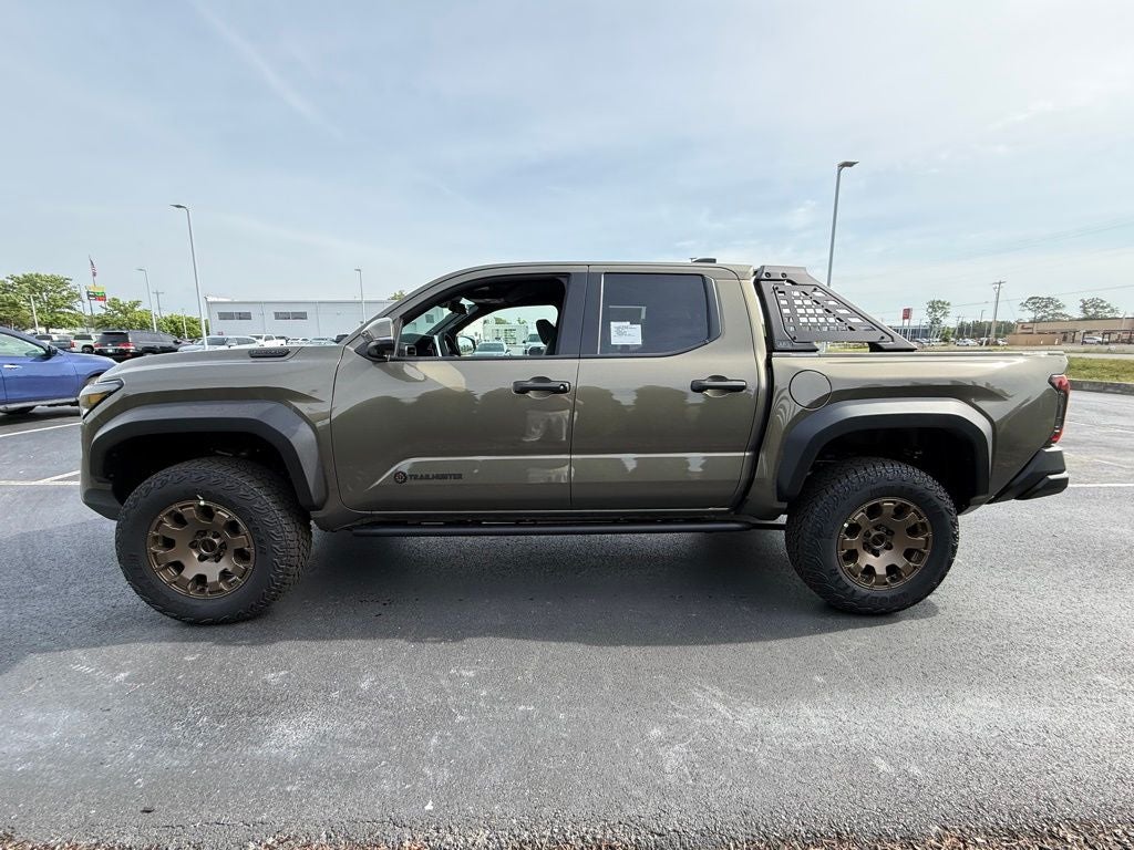 2026 Toyota Tacoma i-FORCE MAX Tacoma Trailhunter