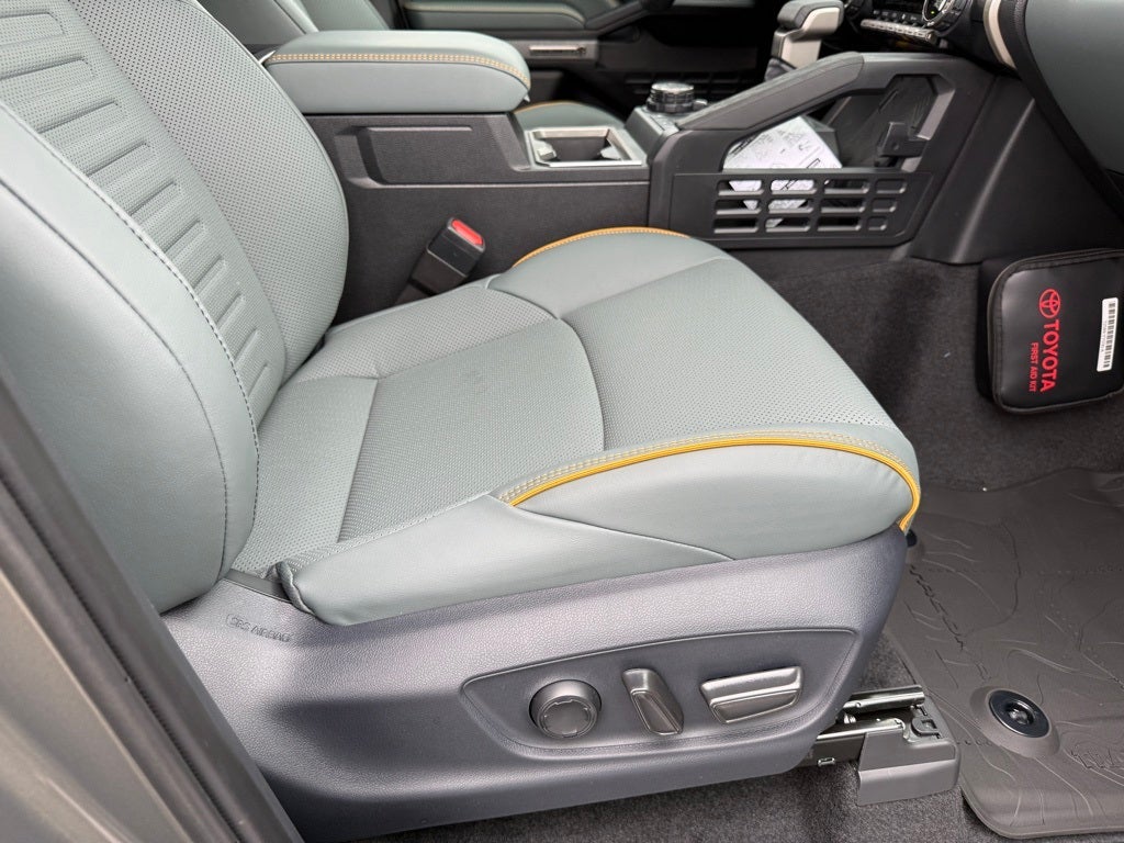 2026 Toyota Tacoma i-FORCE MAX Tacoma Trailhunter