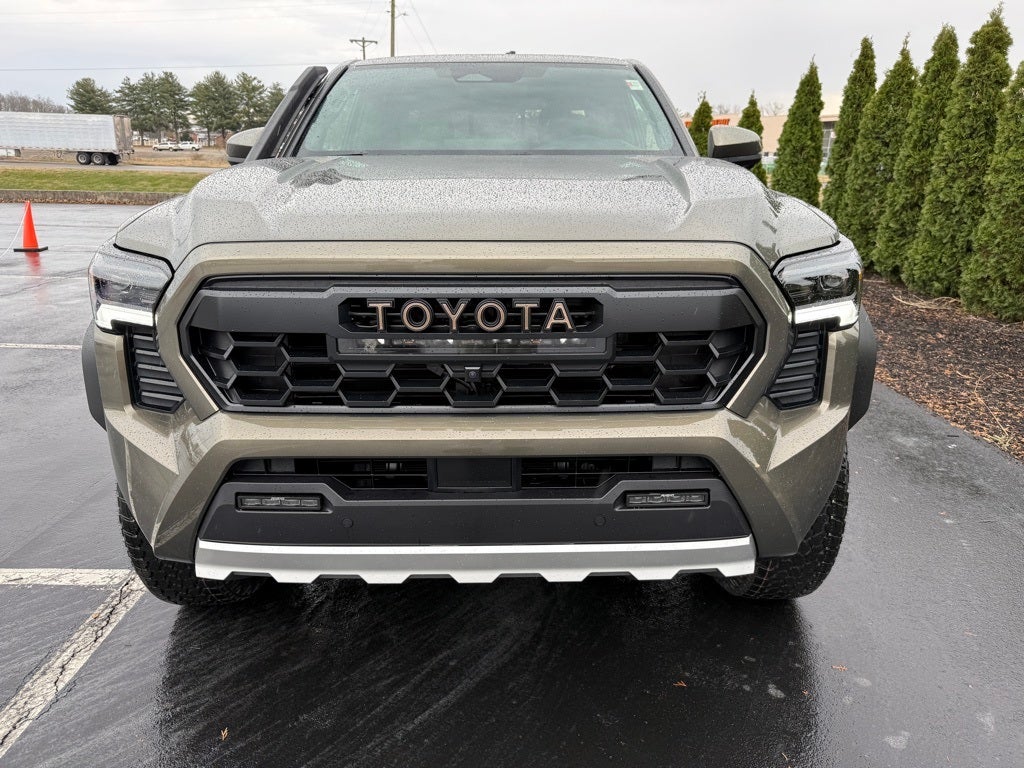 2026 Toyota Tacoma i-FORCE MAX Tacoma Trailhunter