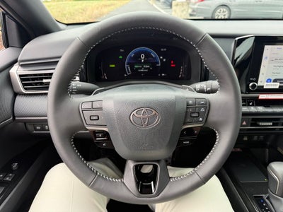 2026 Toyota Camry SE AWD