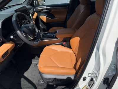 2026 Toyota Highlander Platinum
