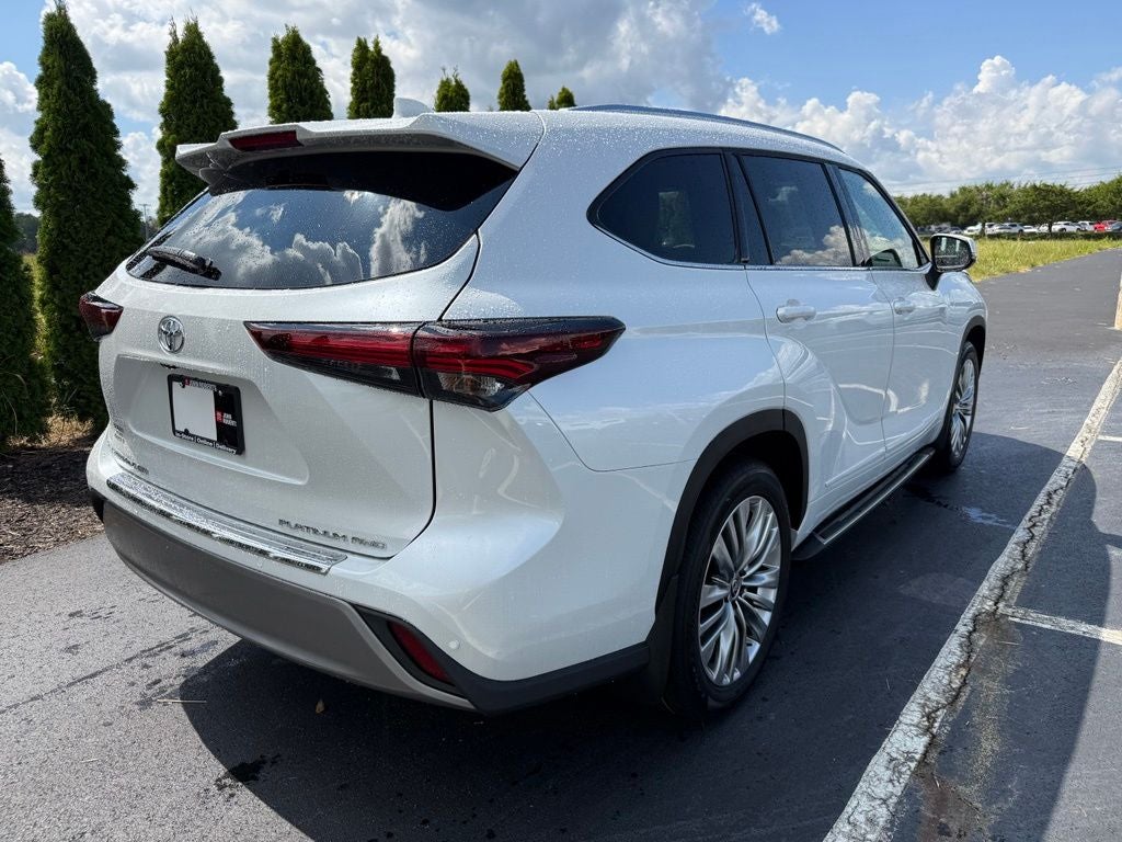2026 Toyota Highlander Platinum