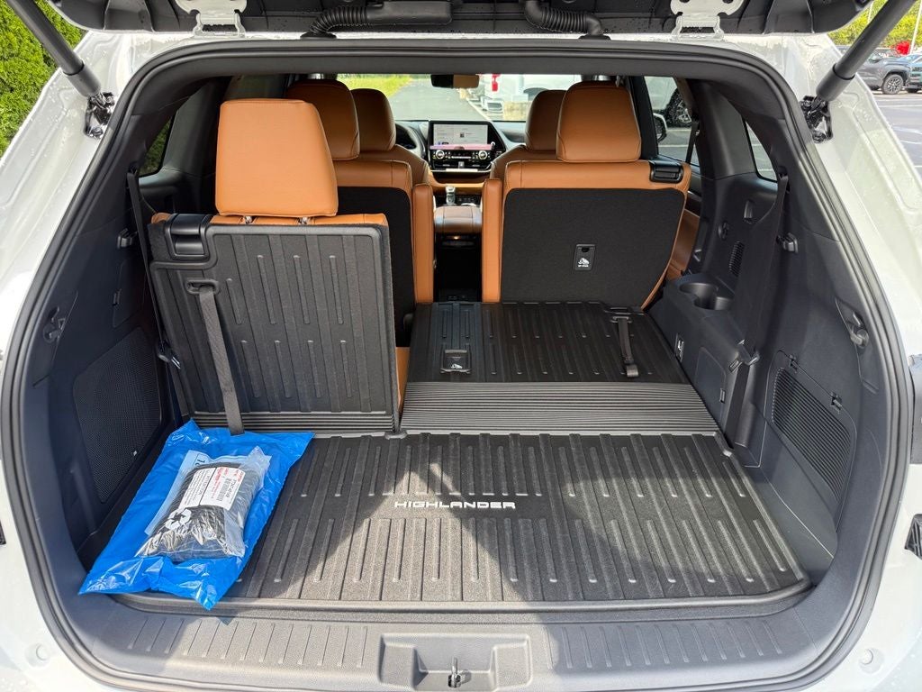 2026 Toyota Highlander Platinum
