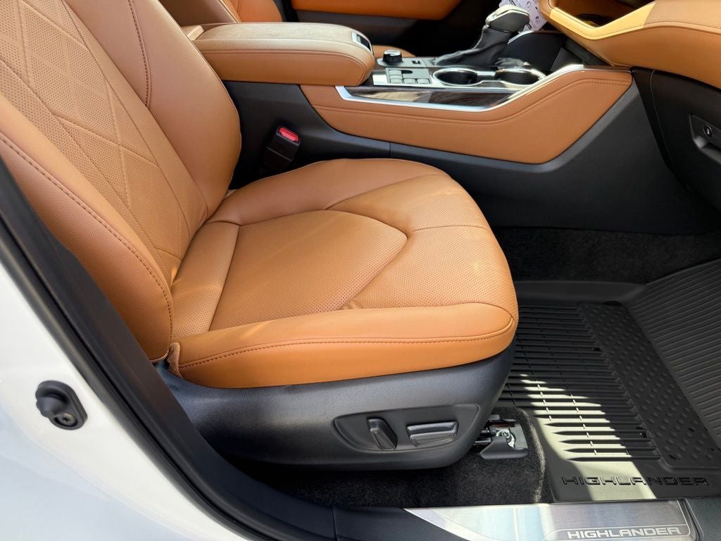 2026 Toyota Highlander Platinum