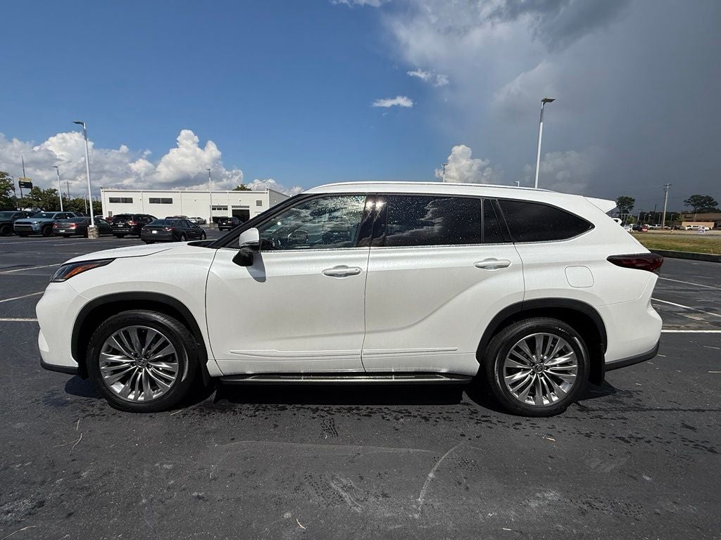2026 Toyota Highlander Platinum