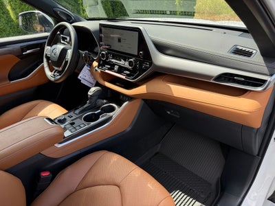 2026 Toyota Highlander Platinum