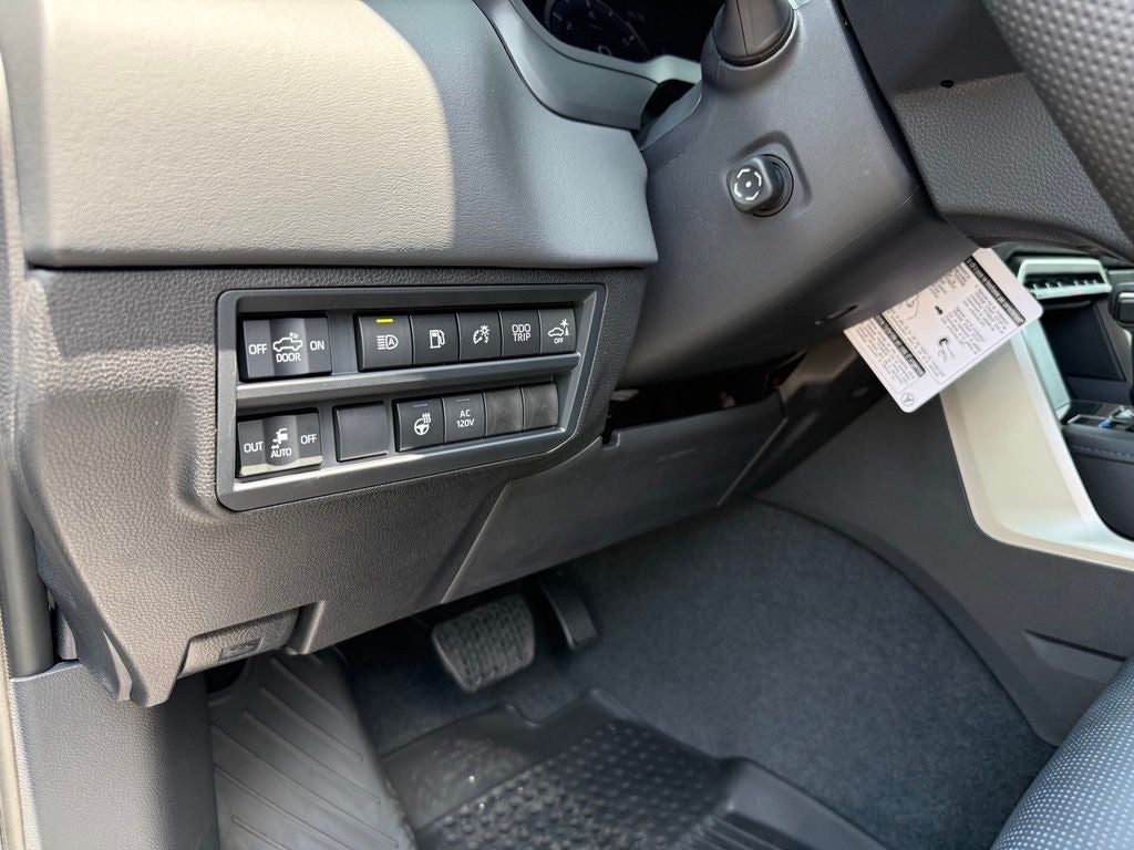 2026 Toyota Tundra i-FORCE MAX Tundra Platinum