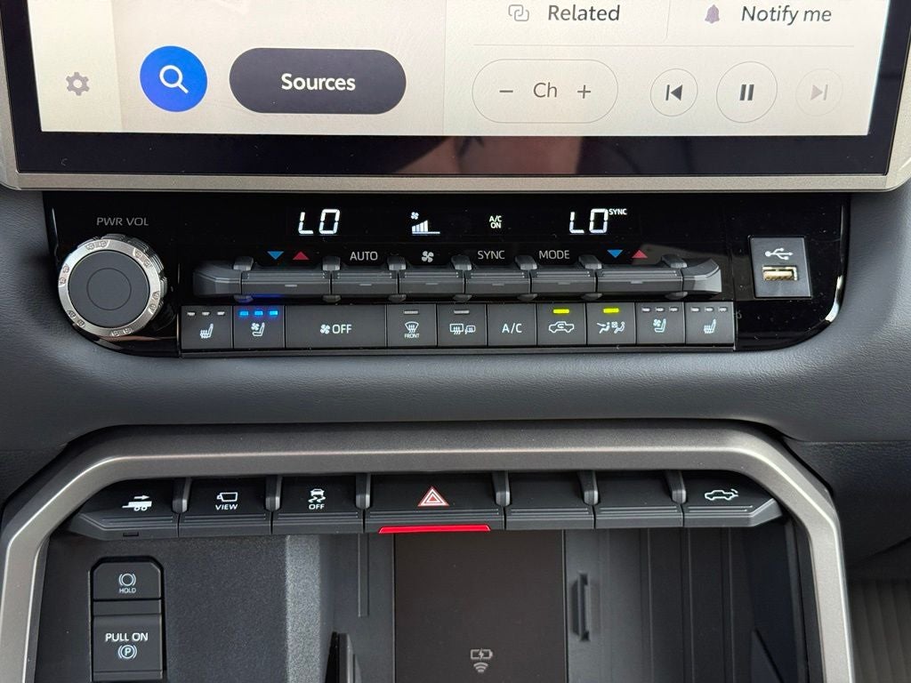 2026 Toyota Tundra i-FORCE MAX Tundra Platinum