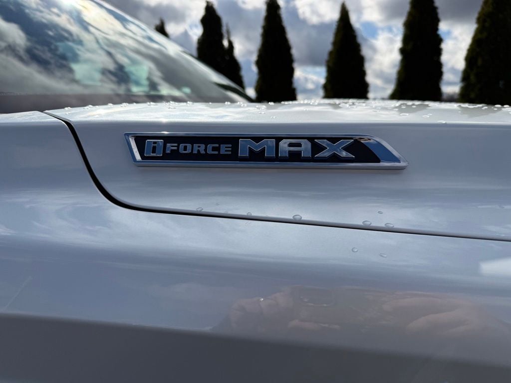 2026 Toyota Tundra i-FORCE MAX Tundra Platinum