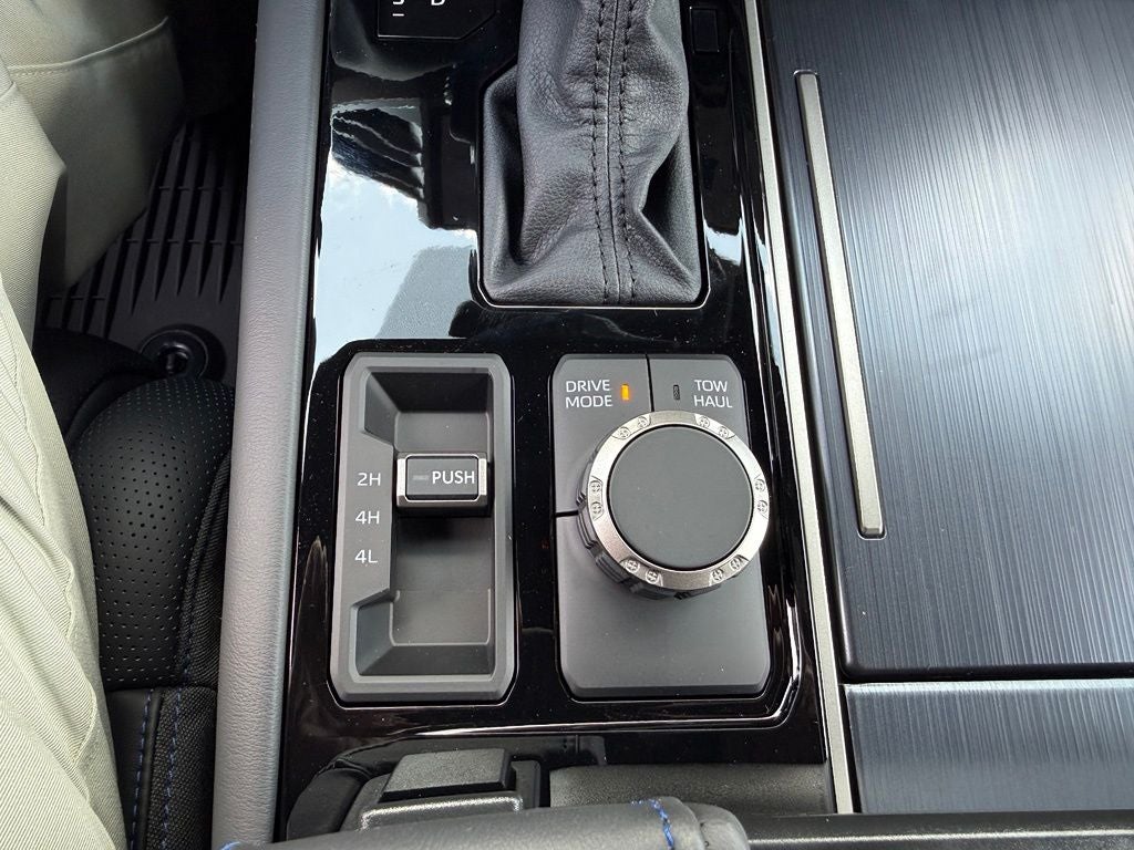 2026 Toyota Tundra i-FORCE MAX Tundra Platinum
