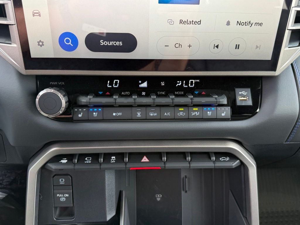 2026 Toyota Tundra i-FORCE MAX Tundra Platinum