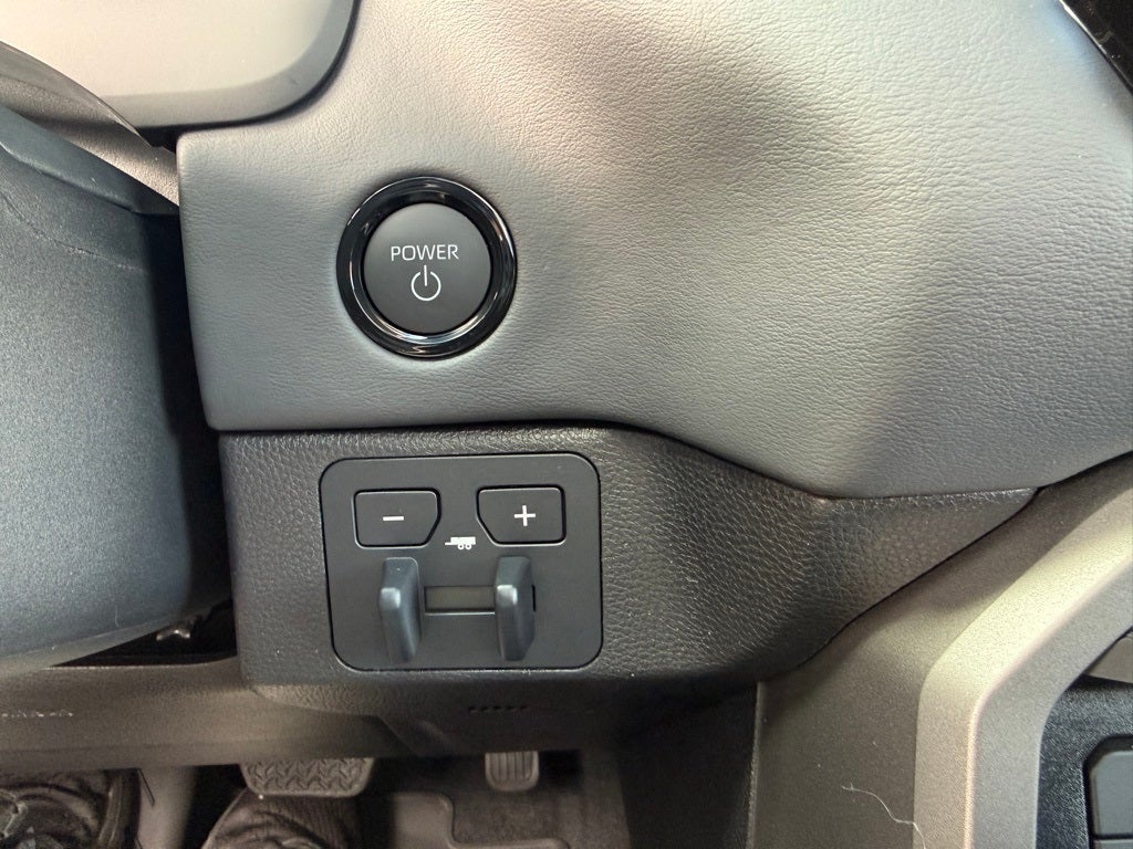 2026 Toyota Tundra i-FORCE MAX Tundra Platinum