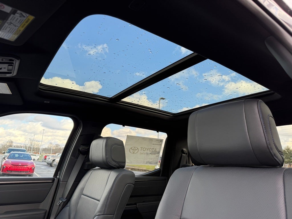 2026 Toyota Tundra i-FORCE MAX Tundra Platinum