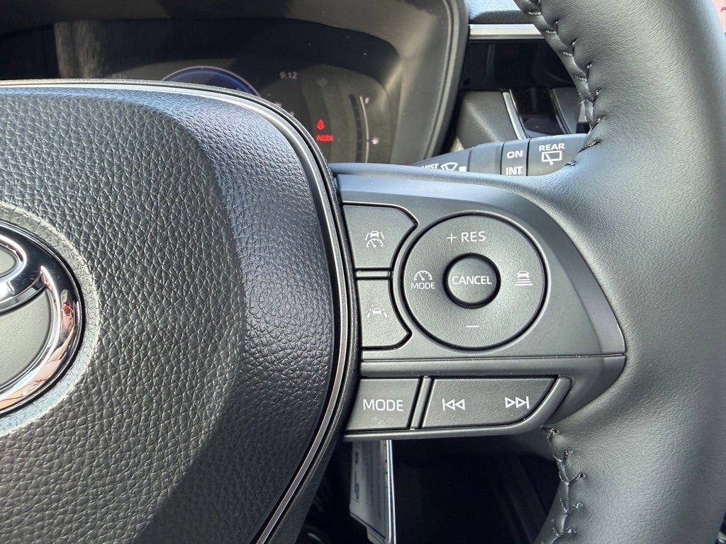 2026 Toyota Corolla Cross Hybrid SE