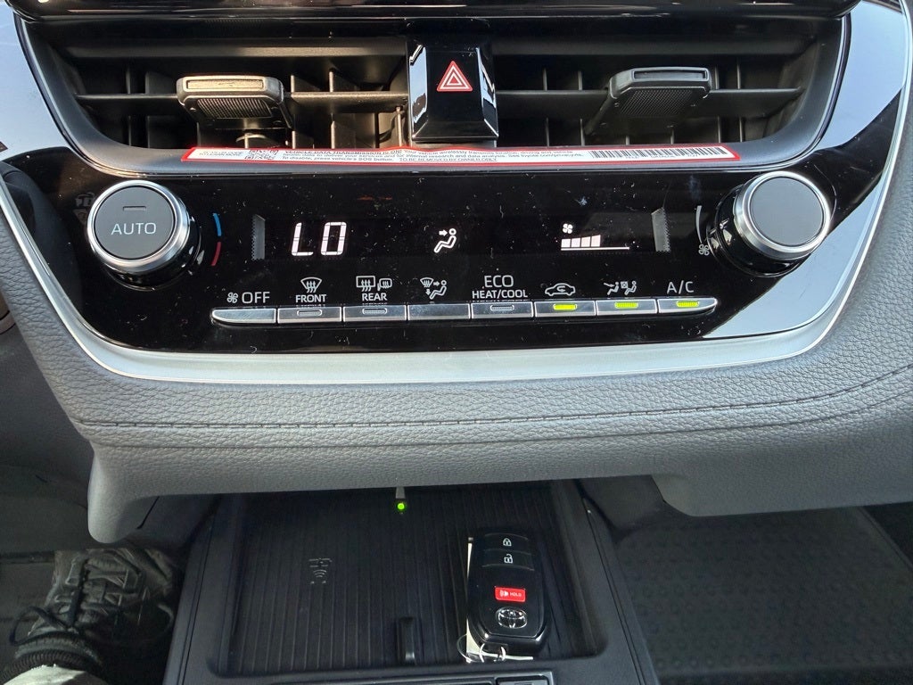 2026 Toyota Corolla Cross Hybrid SE