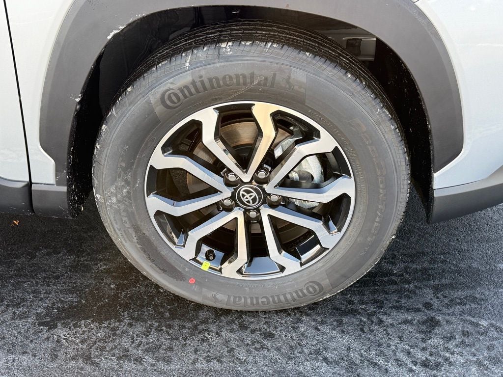 2026 Toyota Corolla Cross Hybrid SE