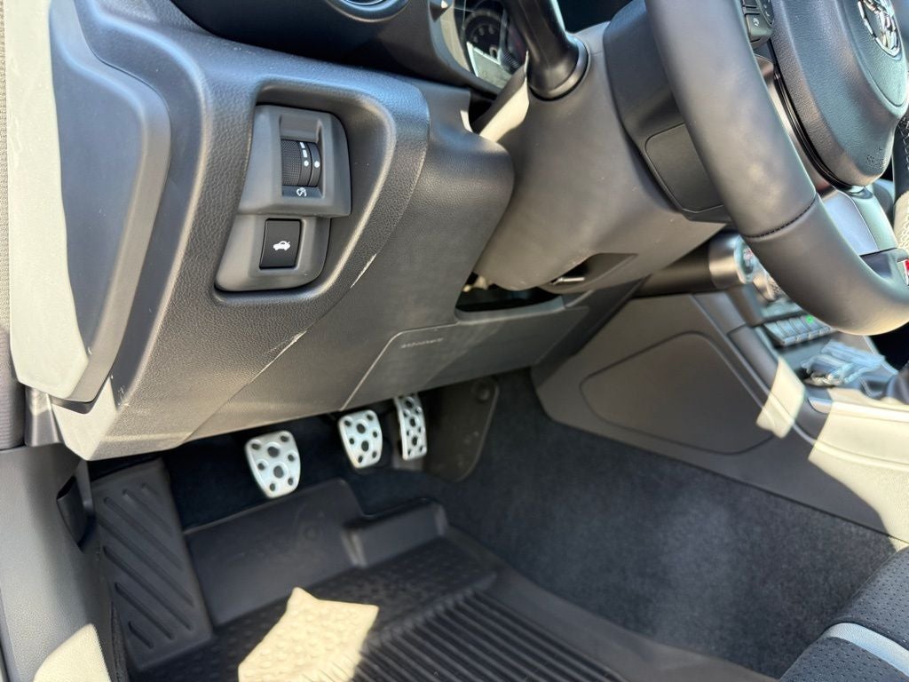 2026 Toyota GR86 Premium MT