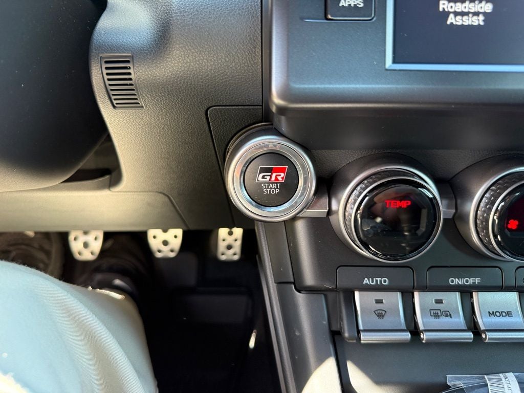 2026 Toyota GR86 Premium MT