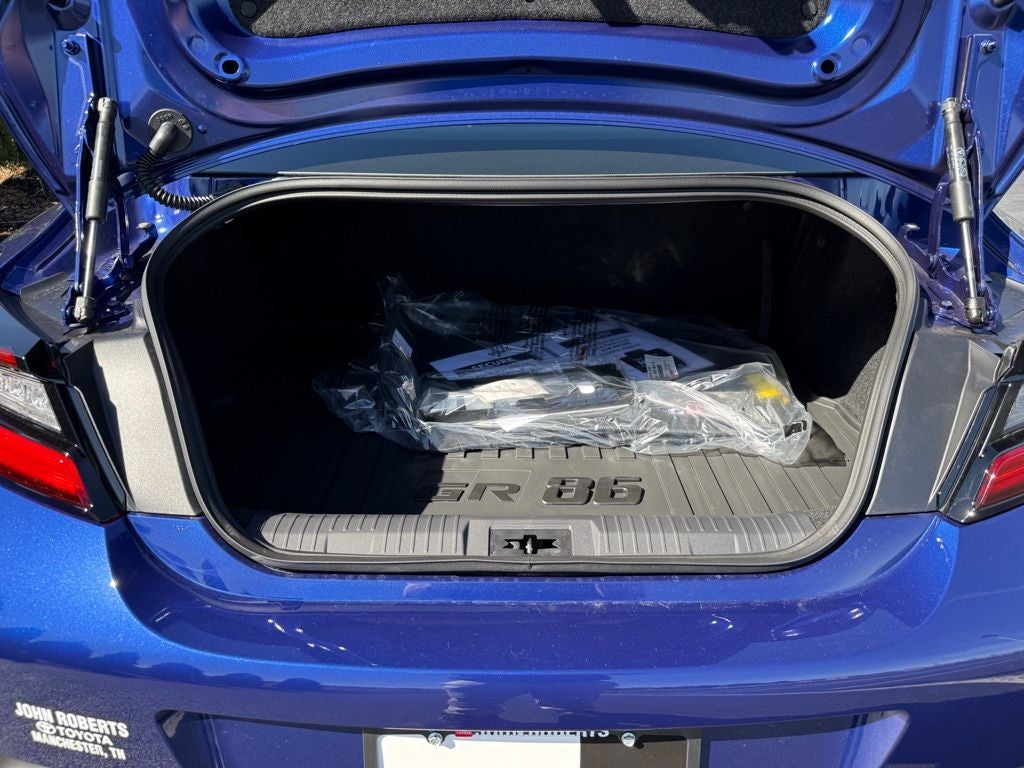 2026 Toyota GR86 Premium MT