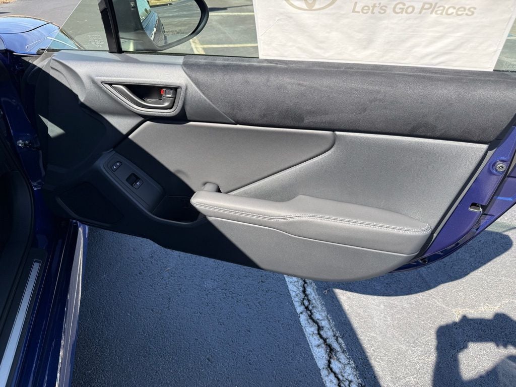 2026 Toyota GR86 Premium MT