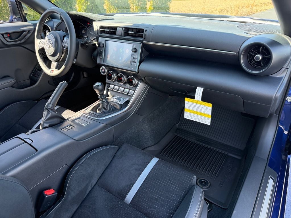 2026 Toyota GR86 Premium MT