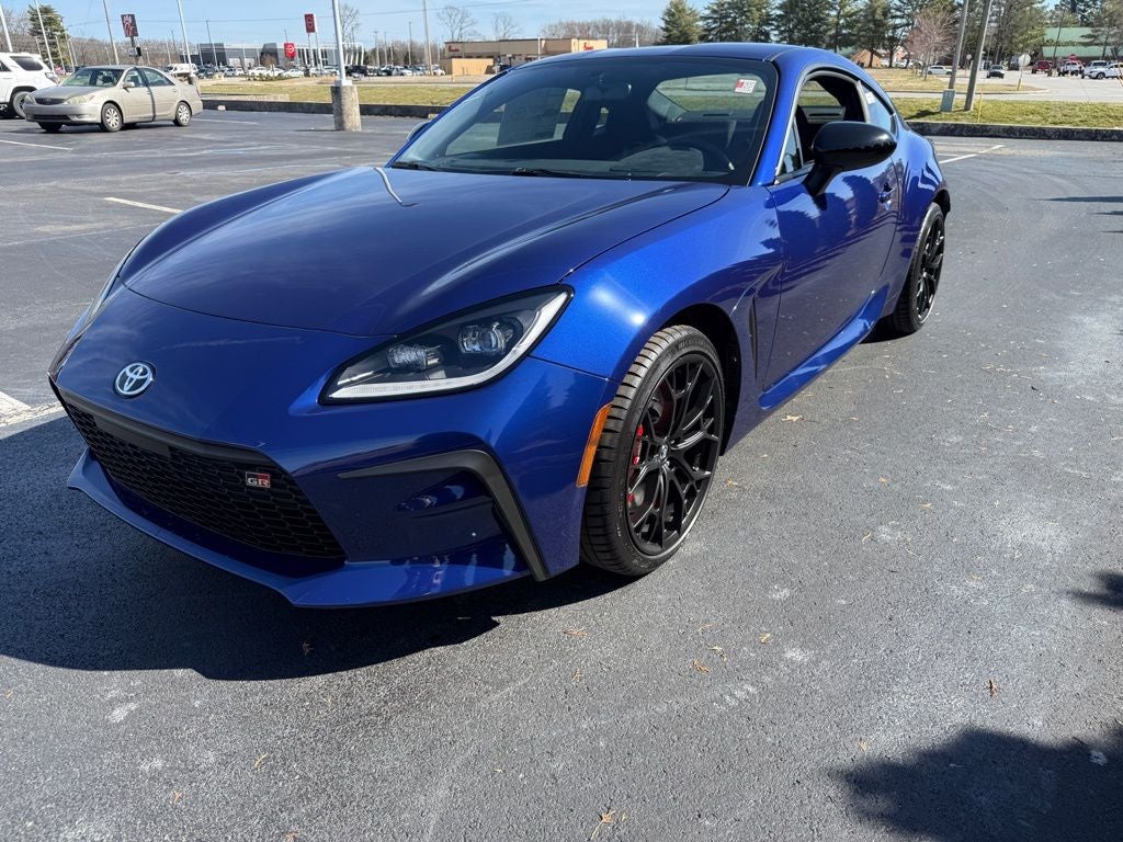 2026 Toyota GR86 Premium MT