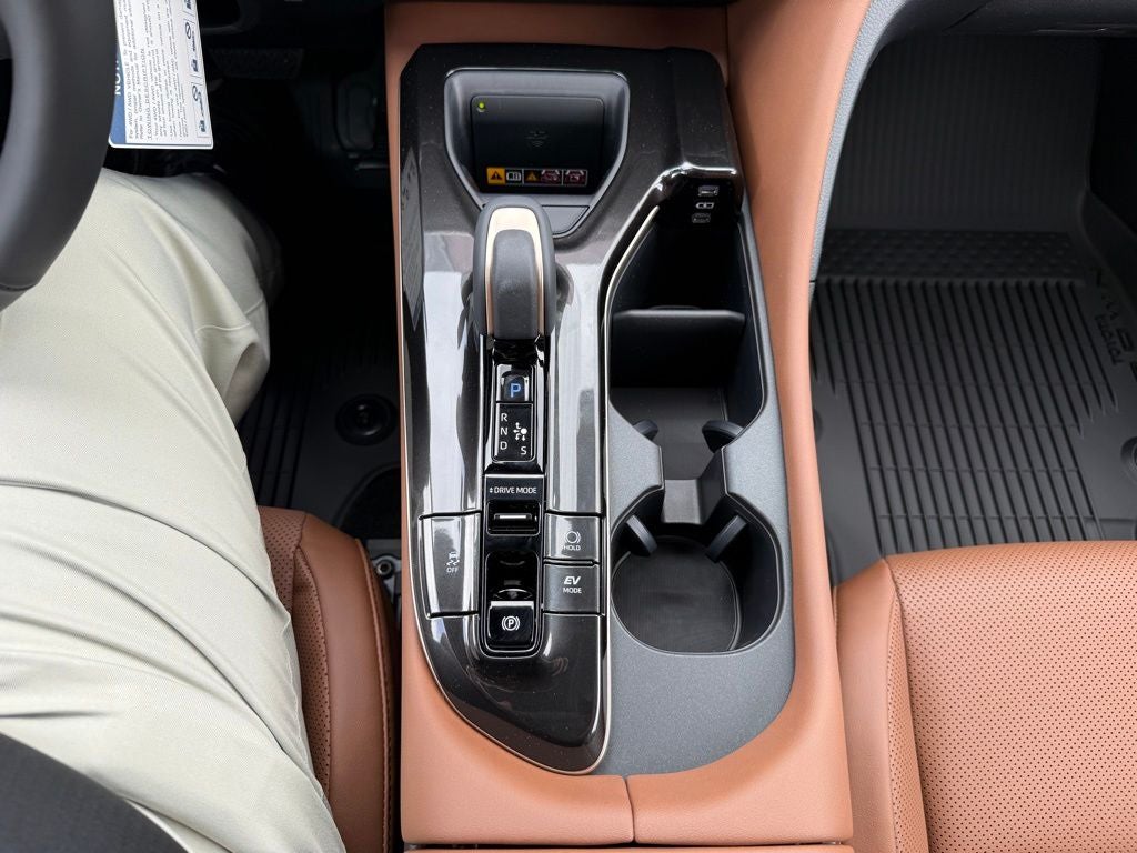 2026 Toyota Toyota Crown Signia Limited