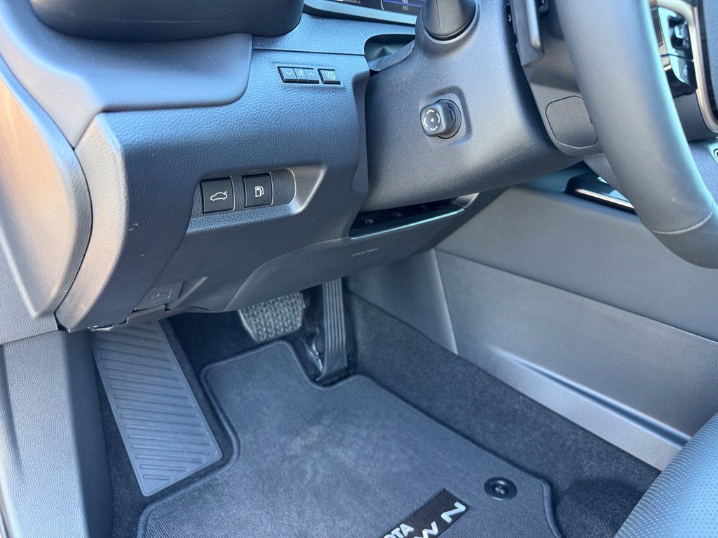 2026 Toyota Toyota Crown Platinum