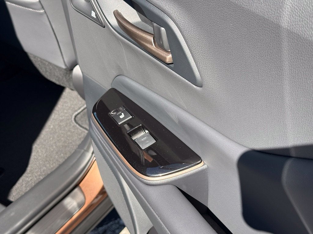 2026 Toyota Toyota Crown Platinum