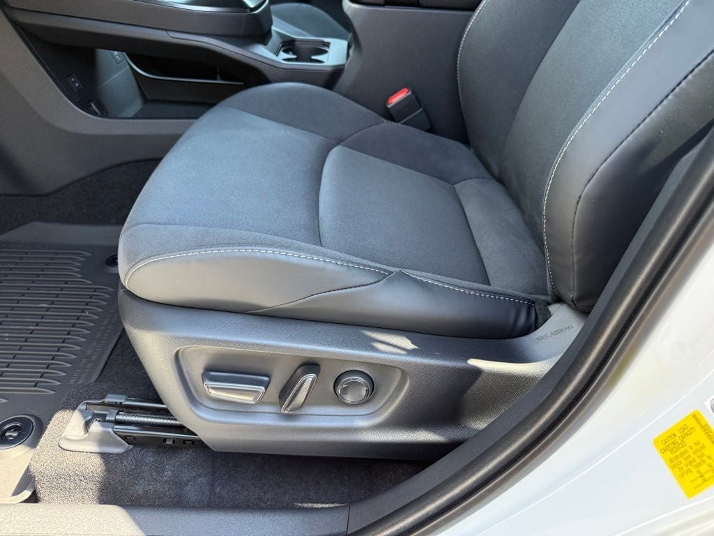 2026 Toyota C-HR XSE