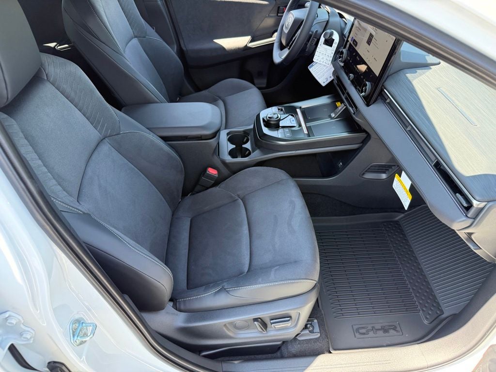 2026 Toyota C-HR XSE