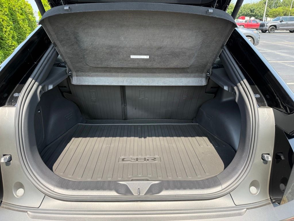 2026 Toyota C-HR XSE