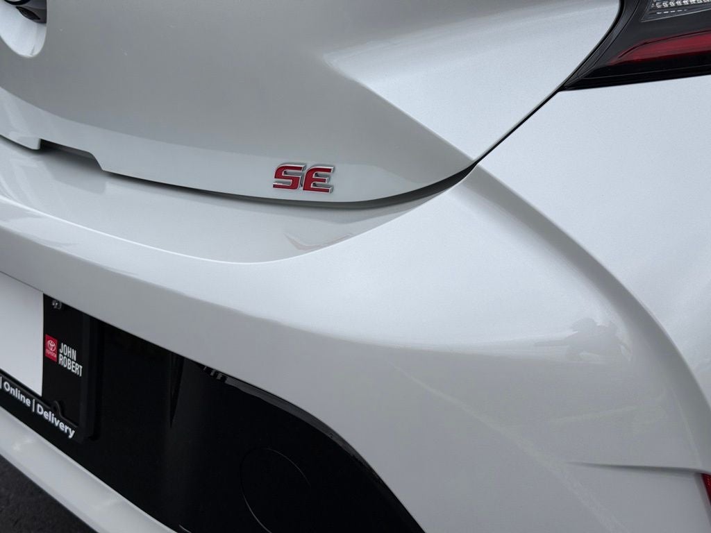 2026 Toyota Corolla Hatchback SE